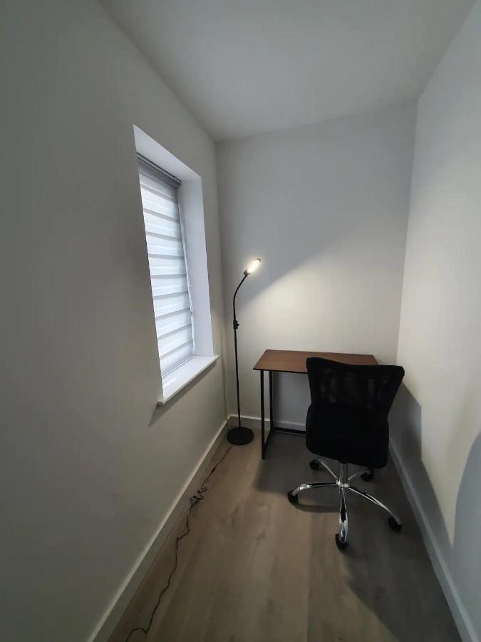 Lovely Home Close To City Center & Rail Station Chesterfield Exterior foto